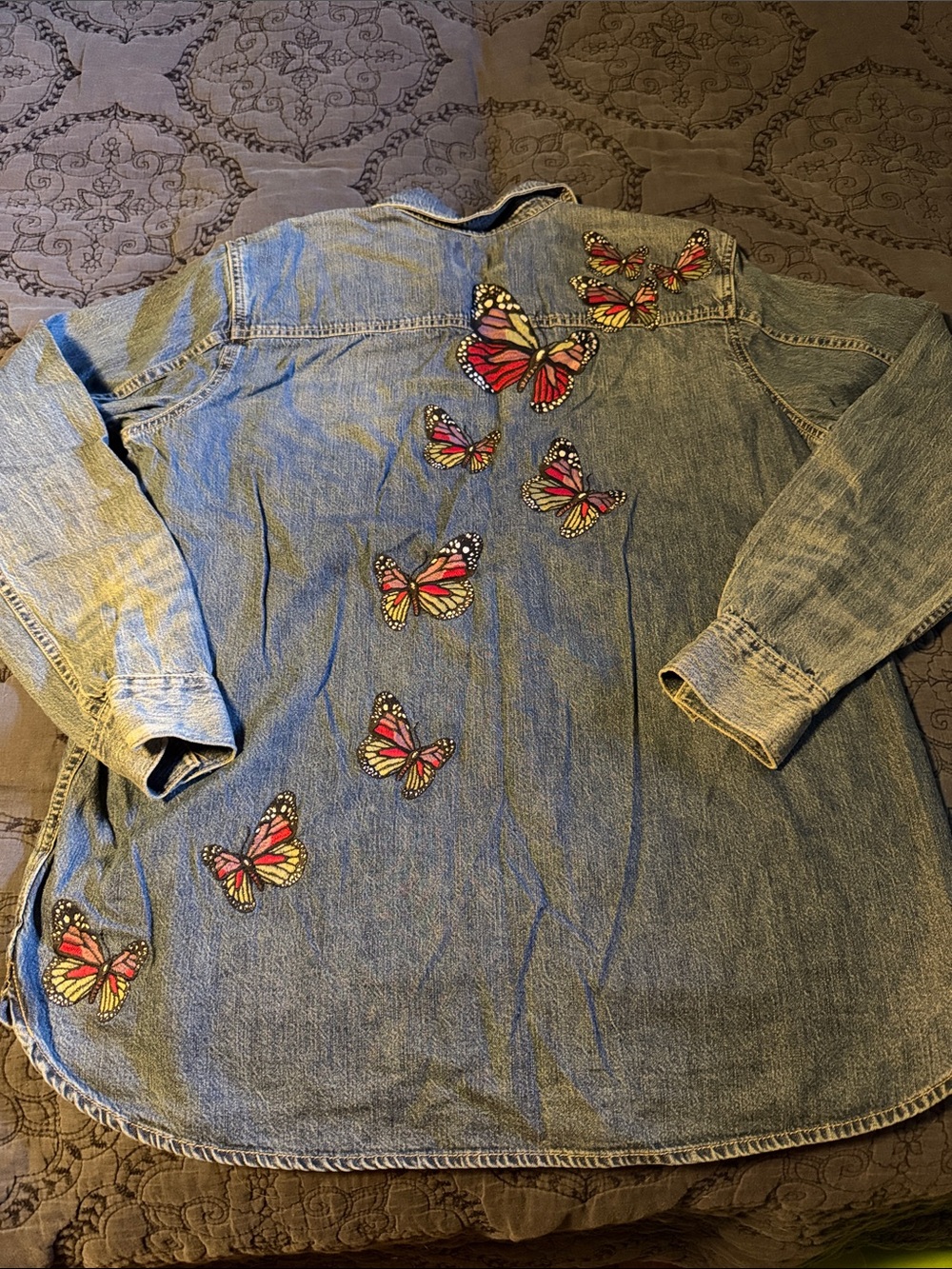 Lucky Brand Blue Denim Button-Up Shirt with Butterfly Embroidery Sz L RARE - Picture 6 of 11